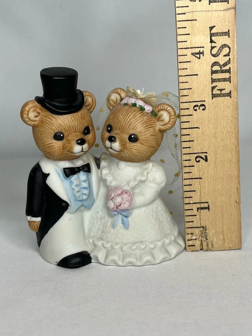 Vintage Homco #1424 Porcelain Teddy Bear Bride and Groom. 3.75